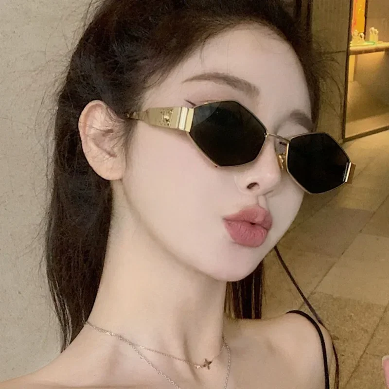 Diamond Sunglasses for Women Metal Sunglasses Korean Style Personalized Small Frame Sunglasses for Photo Taking