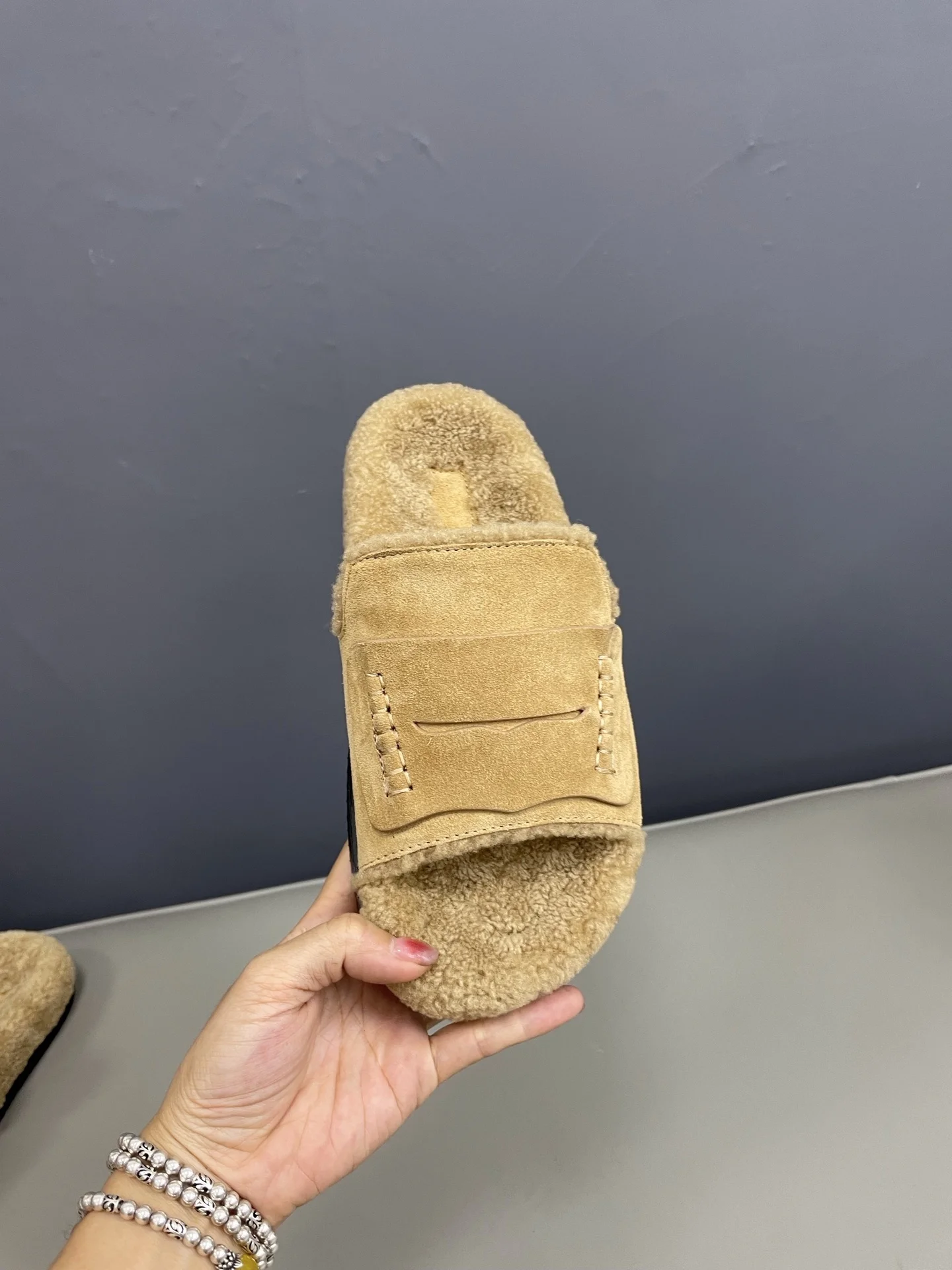 خريف دافئ الصوف جولة رئيس النساء النعال موضة الانزلاق على الشقق في الهواء الطلق لينة وحيد البغل أحذية عادية Zapatos Mujer #3