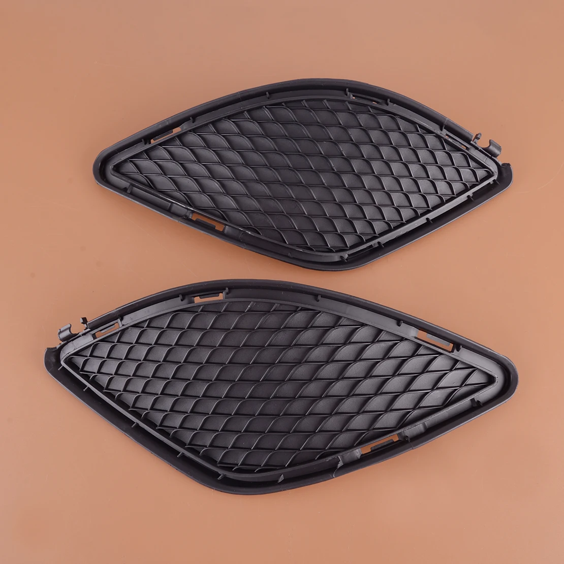 

1178850422 1 Pair Front Bumper Bezel Cover Grille 1178850322 Fit for Mercedes-Benz CLA-Class CLA 180 200 220 250 2016 2015 2014