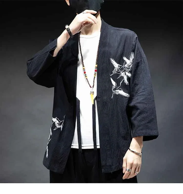 2024 New high quality cotton blended linen Japanese fashion men's kimono, Samurai Japanese clothing trench jacket