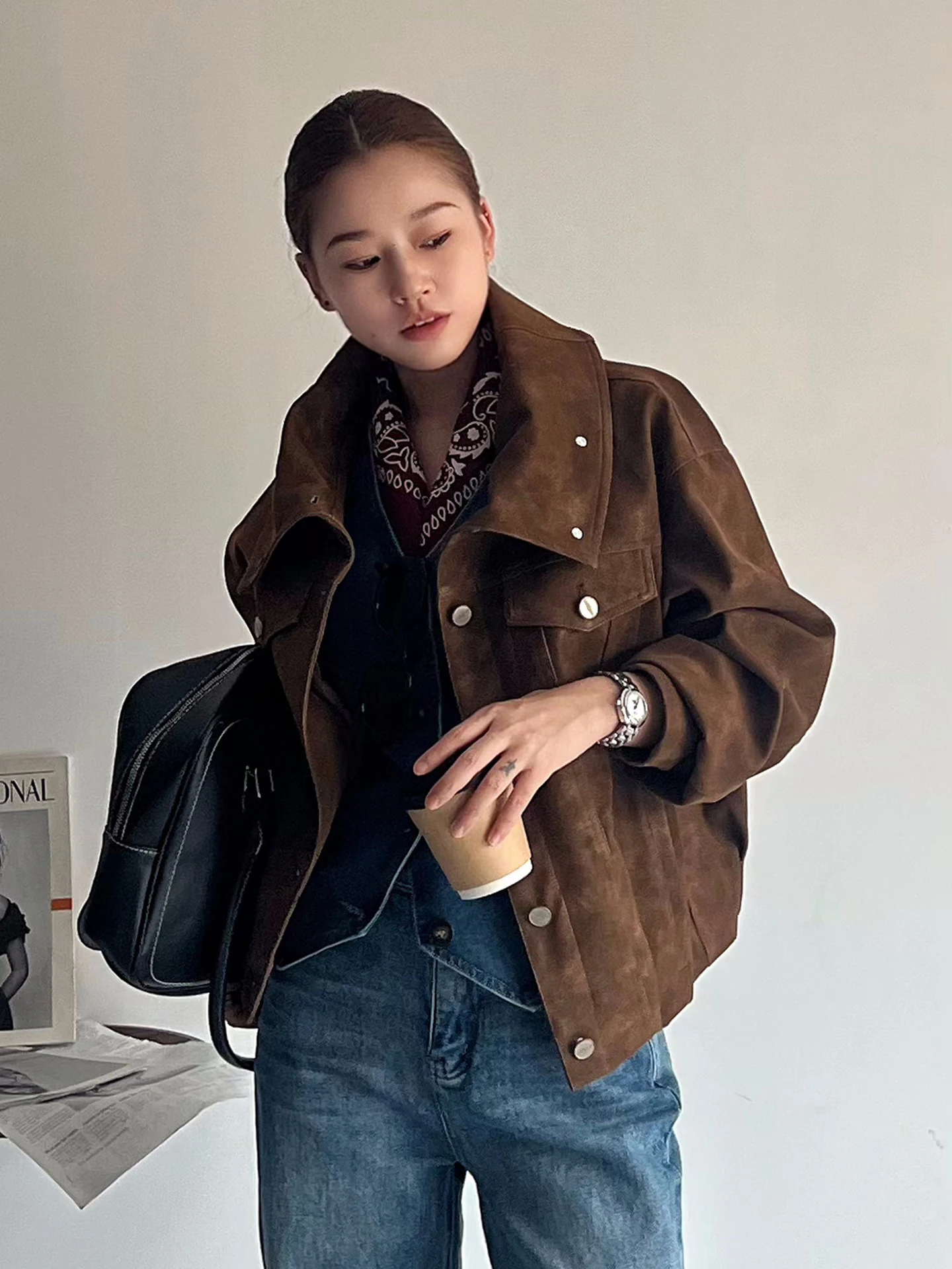 Cé Brown Retro Collar Jaet Damska kurtka zamszowa w rozmiarze ort, luźny krój, materiał poliestrowy, jesienno-zimowy płaszcz damski