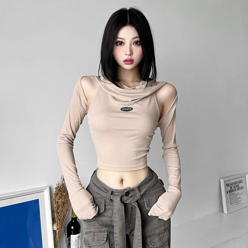 Trendy Sleeveless Hooded Vest and Short Crop Top with Exposed Navel, Desert Wasteland Style, Women's -Fit Two-Piece Set