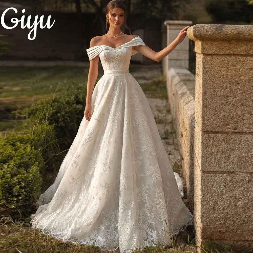 

Giyu Exquisite A-line Wedding Dress Lace Off Shoulder lvory Bridal Gown vestidos de novia Corset Sweep Train Customsied 2025