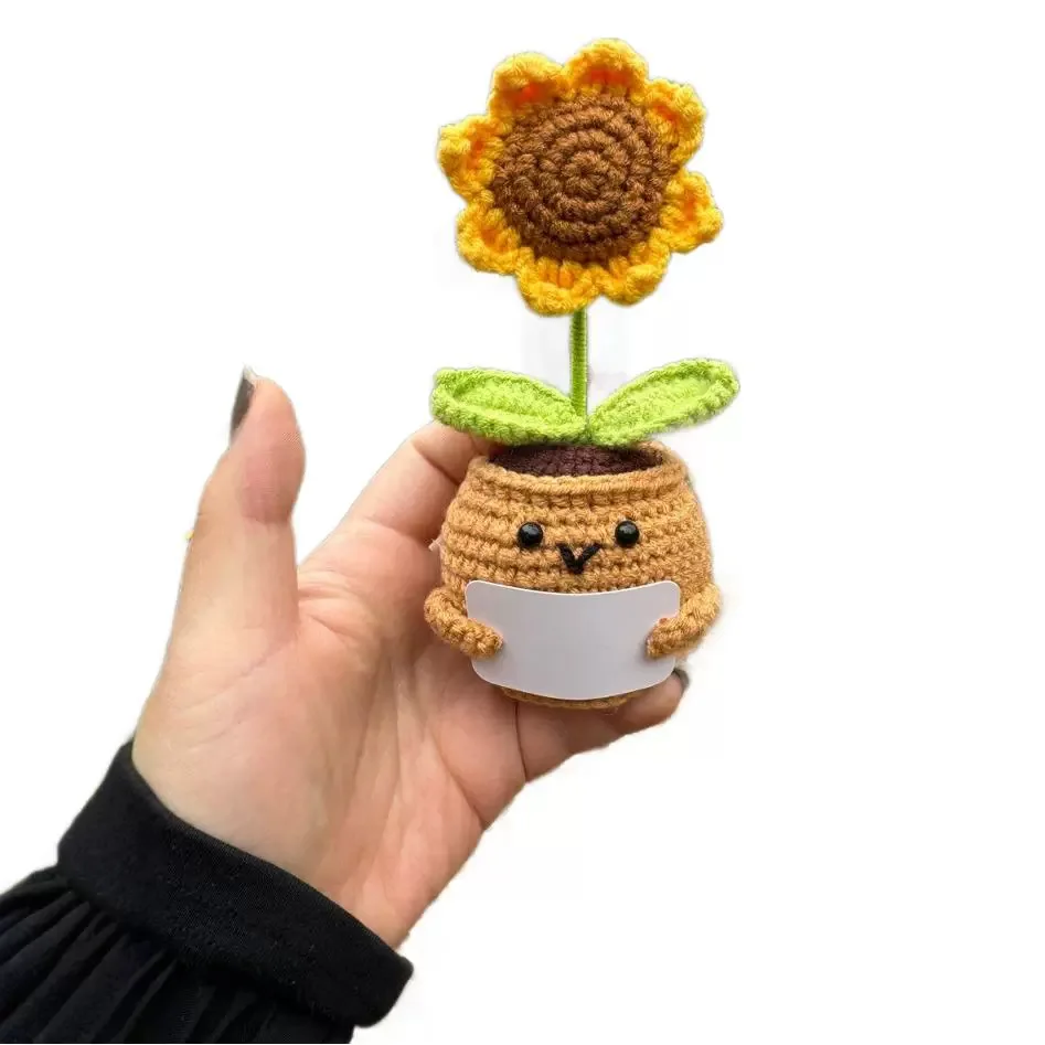 Cross border New Sunflower Hook Weaving Creative Cartoon Doll Weaving Pottery Ornament Hook Weaving Office Desktop