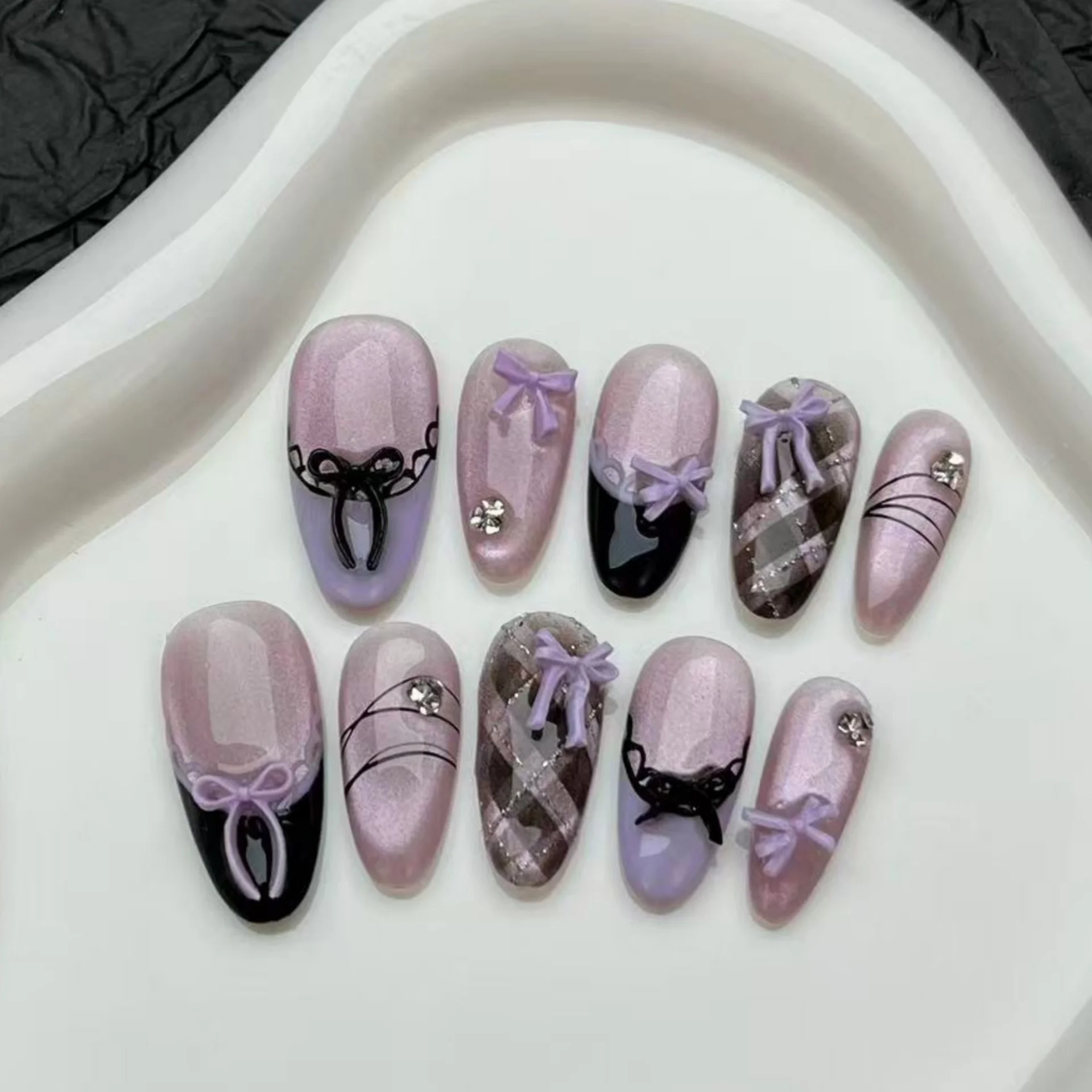 

10 шт. накладных ногтей ручной работы с эффектом кошачьего глаза, фиолетовые френч-накладки с бантом, блестками и стразами, дизайн для дерзких девушек