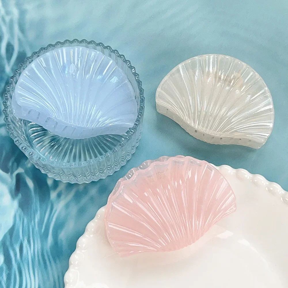 Summer Women's Hair Claw Ocean Style Shell Shaped Hair Claw Suitable for Beach Vacation Wear Exquisite Women's Hair Accessory