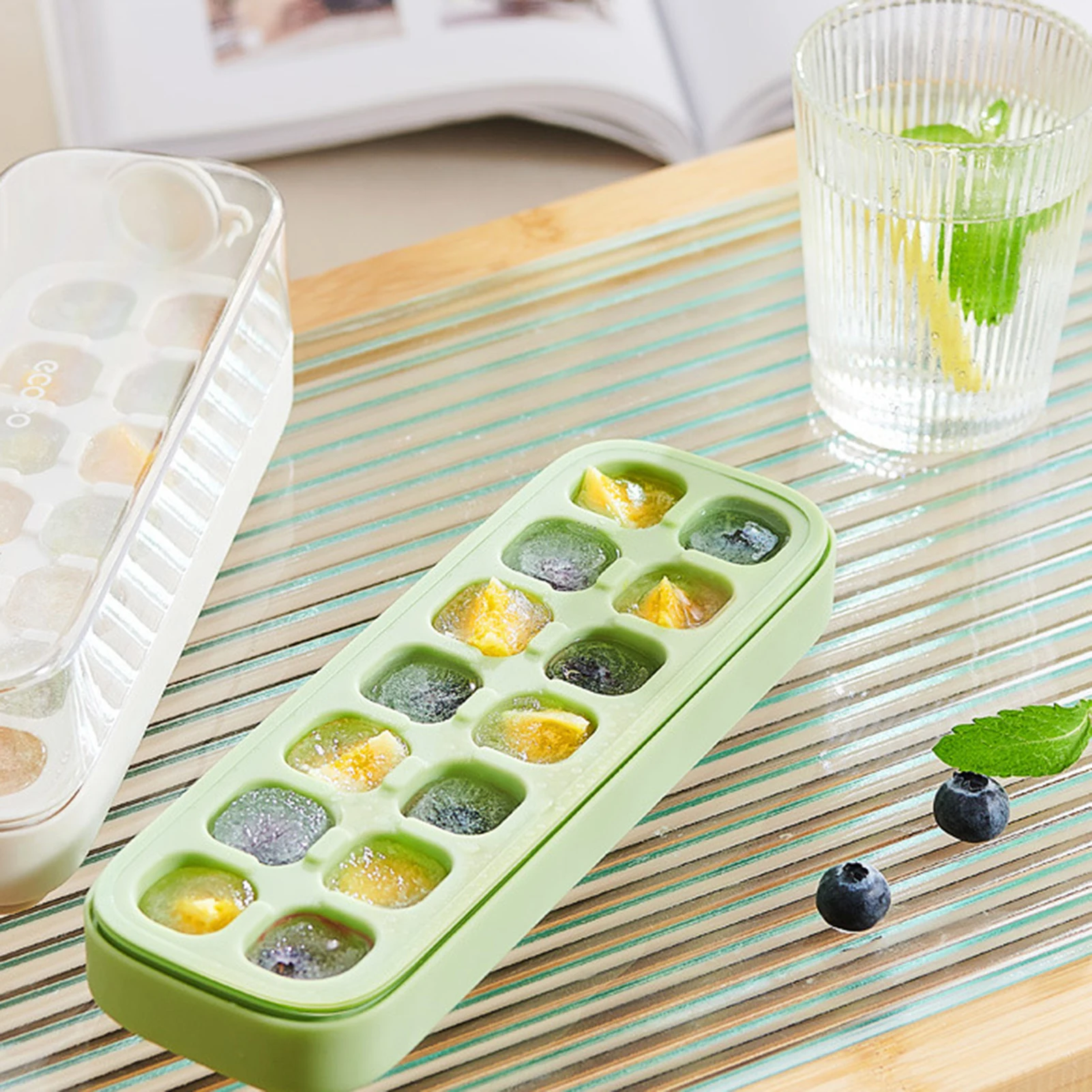 Silicone Freezing Tray With Lid Leak-proof BPA Free Ice Ball Making Stencils For Home