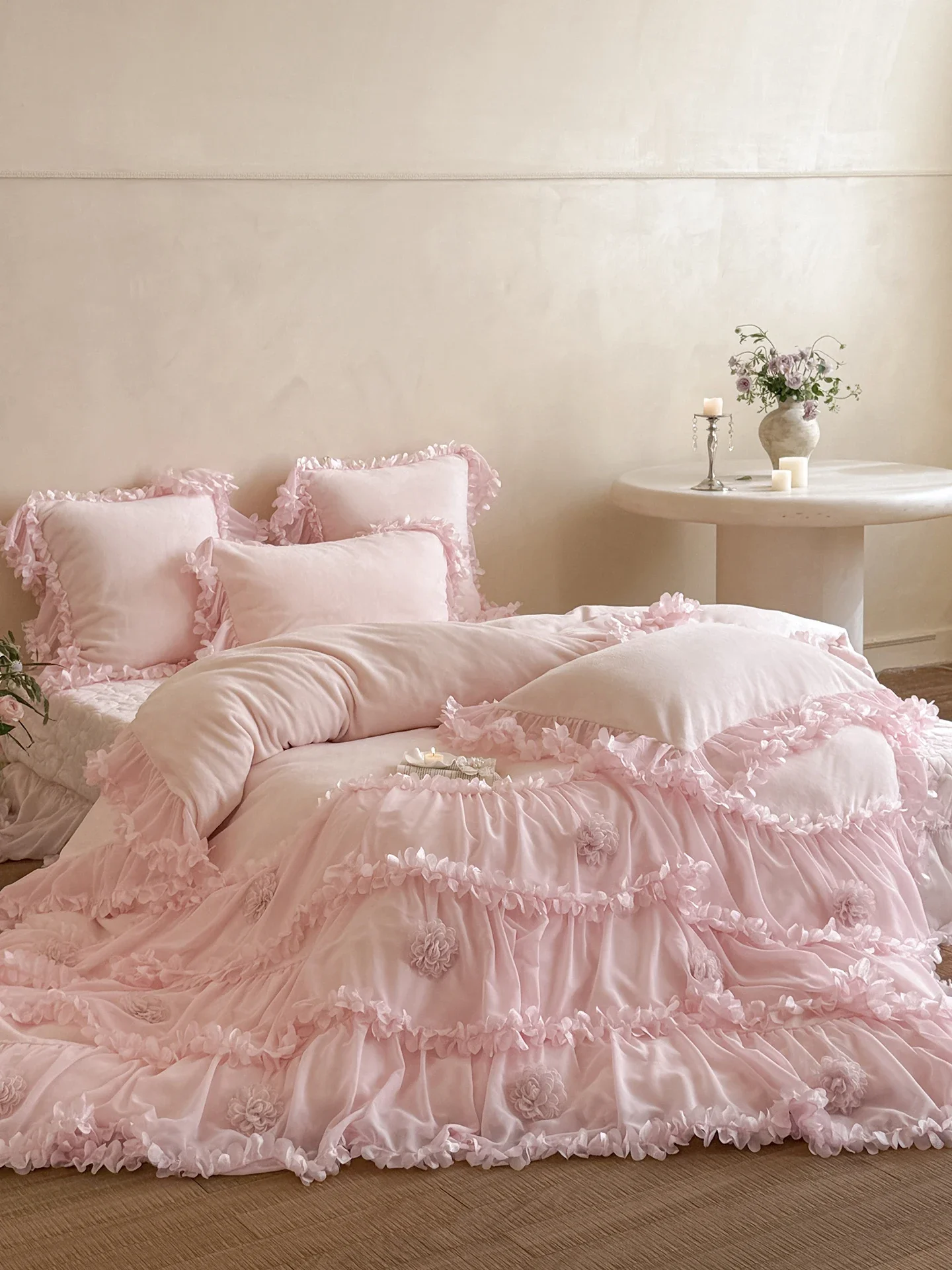 Milk fleece winter four-piece set girl lace lace quilt cover plush sheets plush bedding
