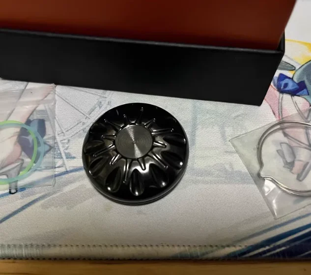 

METILIS Iron Zirconium Black Water Meteor Hertz NANO EDC Stress Relief Toy