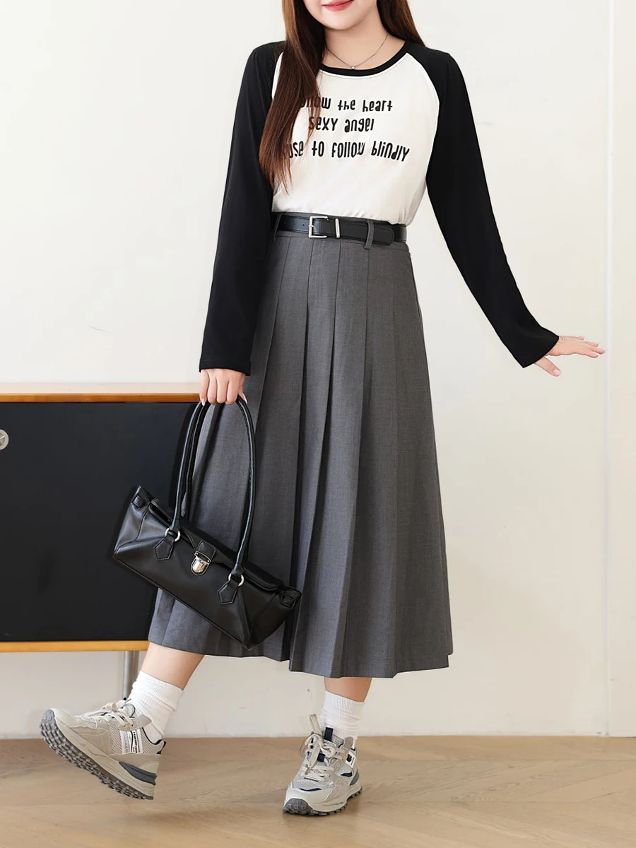 Preppy Style Women's Sets Casual Block Color Original Print T-shirt And Gray Pleated MIDI Skirt XL XXL Fall 2024 Good Quality