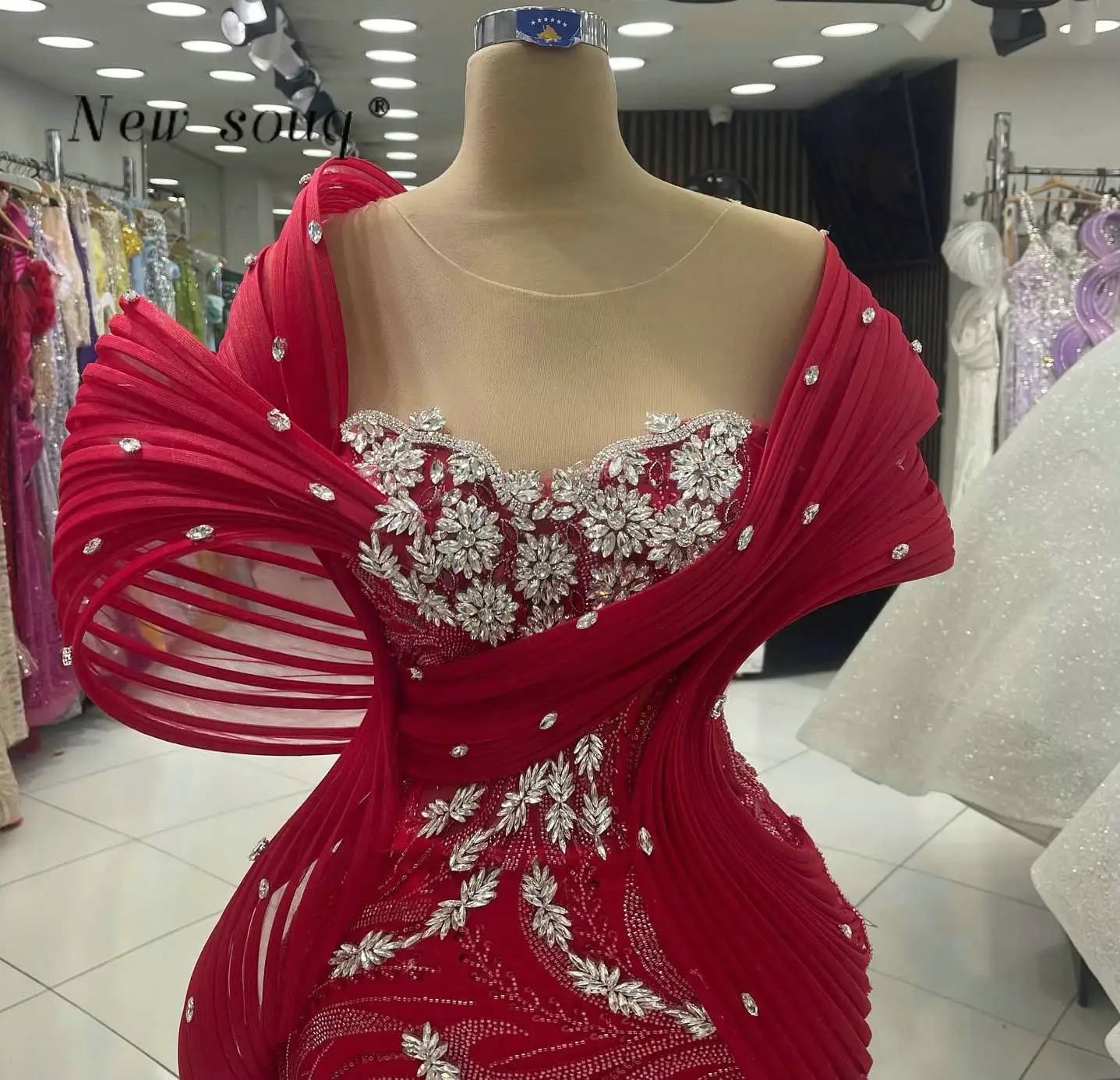 2025 Formal Mermaid Red Long Wedding Evening Dresses Features with Silver Crystals Arabic High Fashion Customized Party Gowns