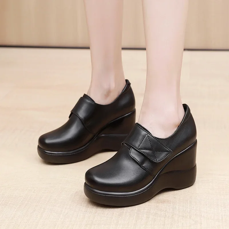 2024 New Deep Mouth Genuine Leather Shoes Platform Wedges Shoes Woman Large Size Autumn Winter Shoes Elegant Black