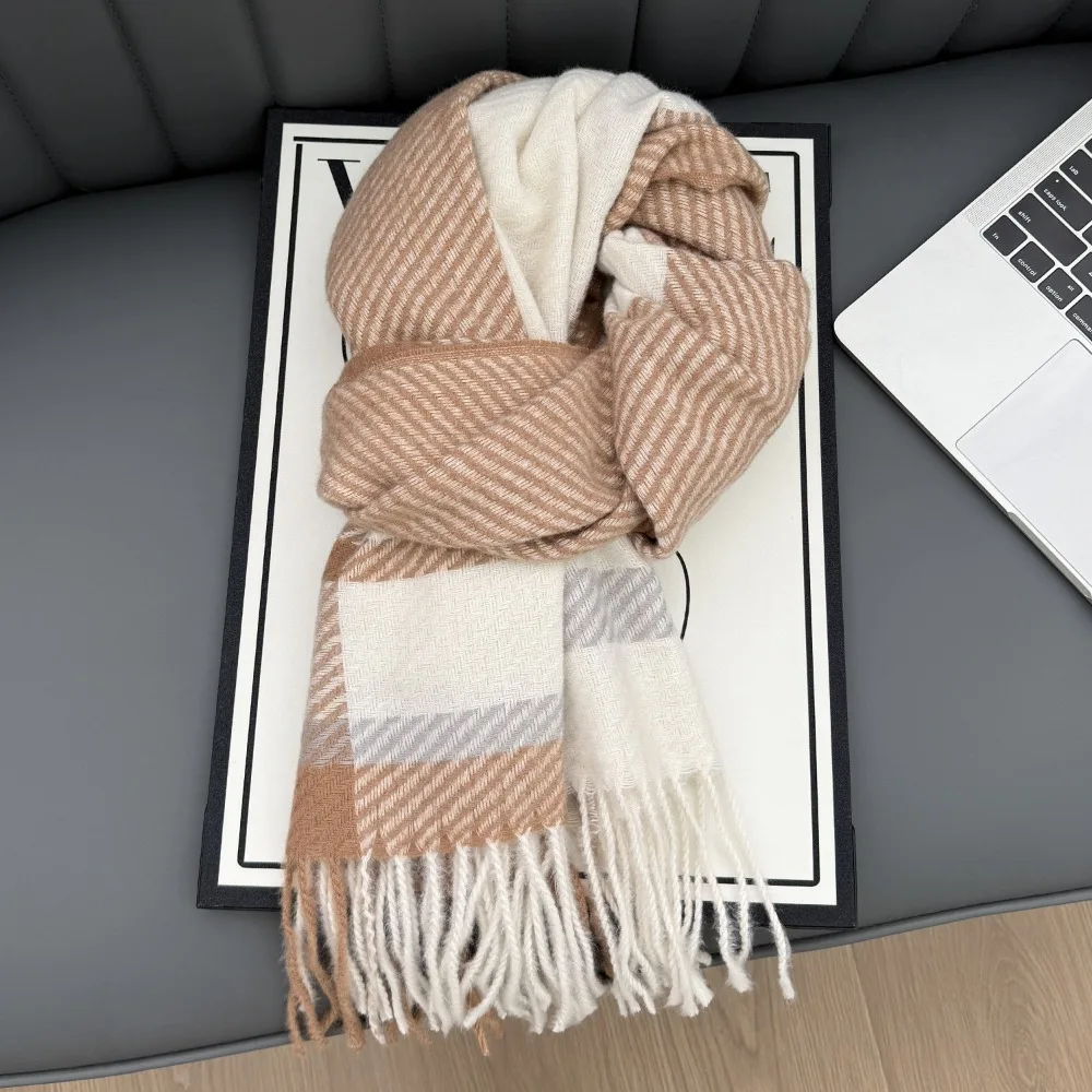 

Soft Korean Style Checkered Scarf Thickened Windproof Women's Cashmere Scarf Elegant Simple Winter Neck Warmer Women