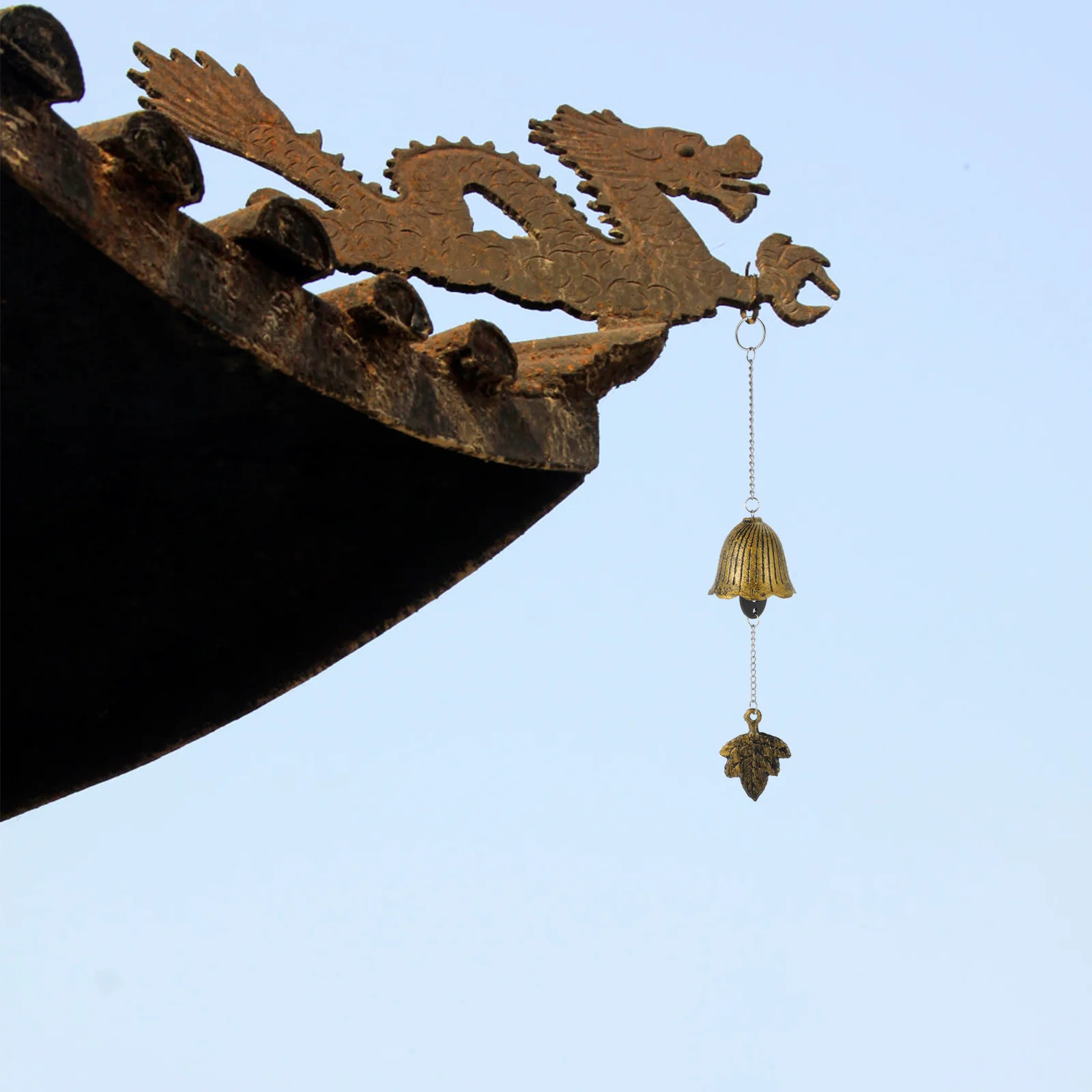 

Vintage Cast Iron Wind Chime Simple Structure Clear Ringtones Perfect Home Balcony Garden Yard Hanging Wind Chime