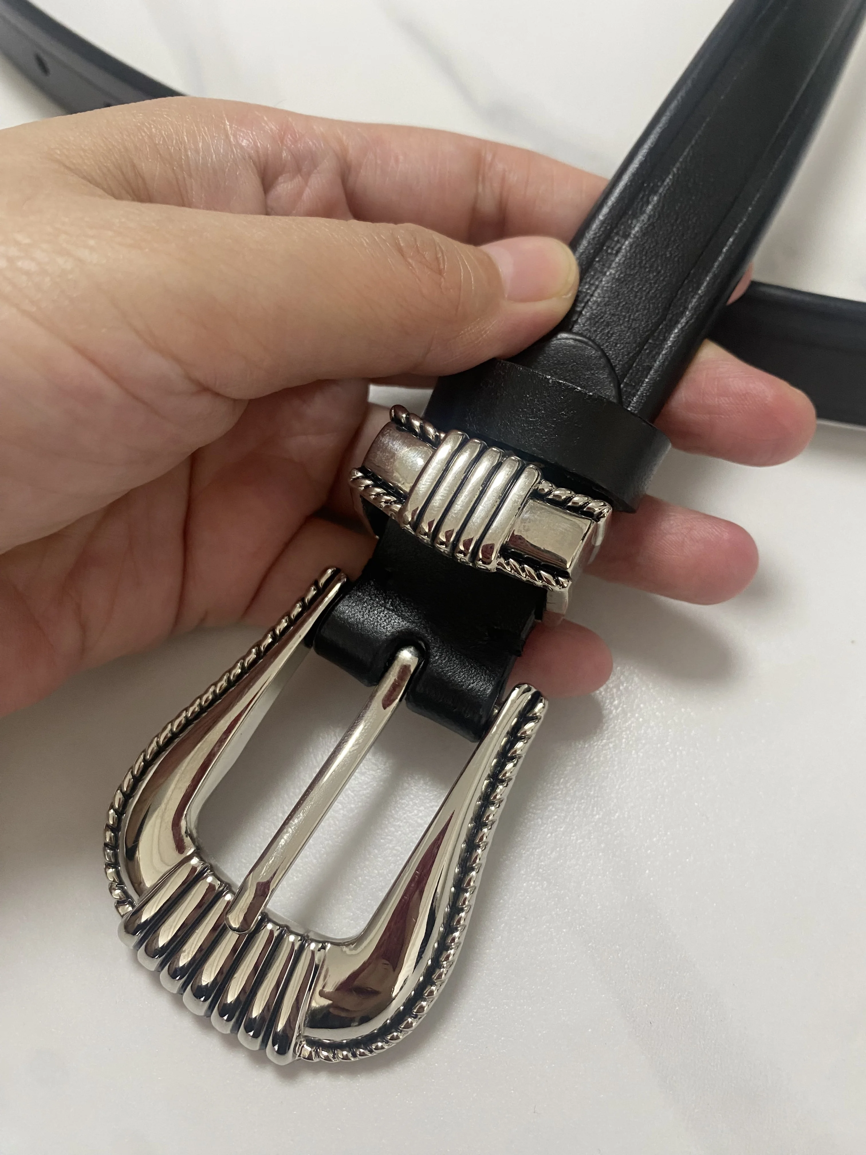 ผู้หญิงหัวเข็มขัดเงินของแท้หนัง Cummerbunds หญิงชุดรัดตัวเข็มขัดตกแต่งเข็มขัดแคบ R2501