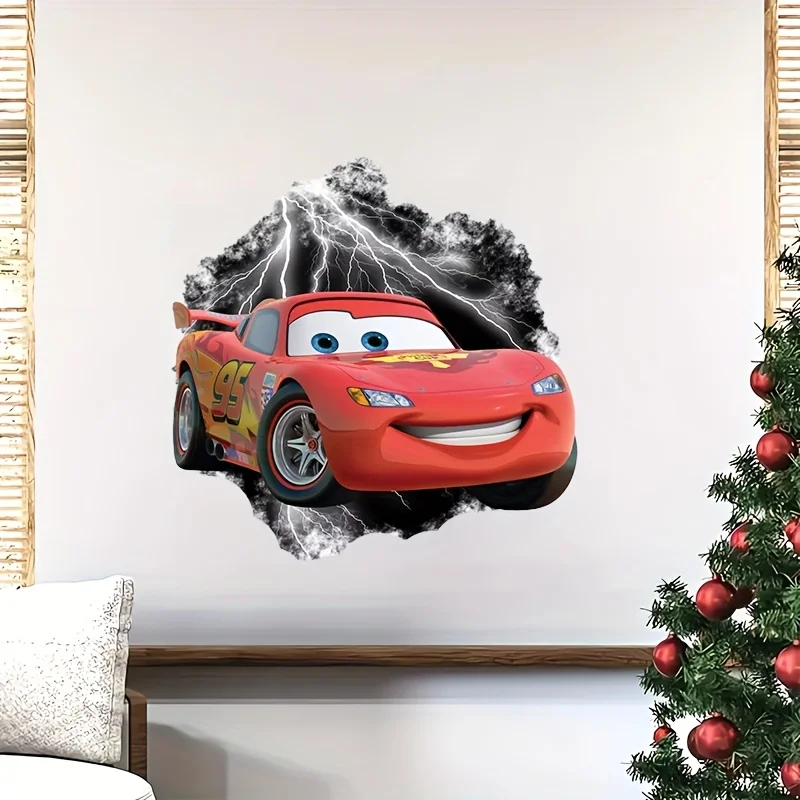 1 Disney-Themed Wal…