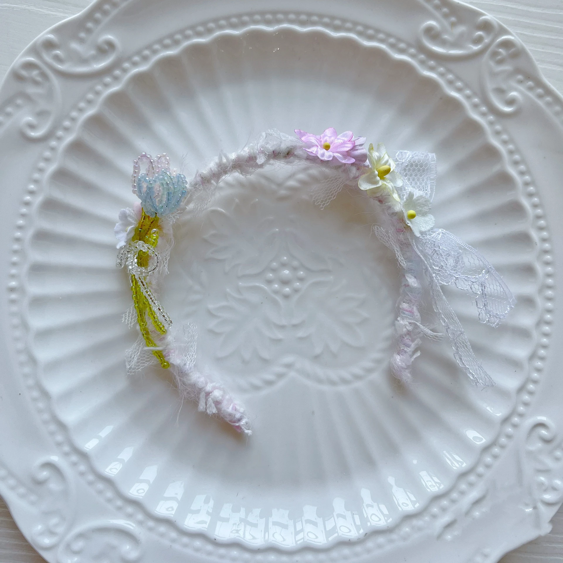 Blythe ornament handmade Beaded bouquet hoop Headband 1/6 30cm BJD anime girl (Fit for qbaby，Pullip,Ob24, Licca)