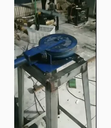 One-time forming hydraulic pipe bender, manual pipe bender bending machine, new small square tube round tube aluminum tube