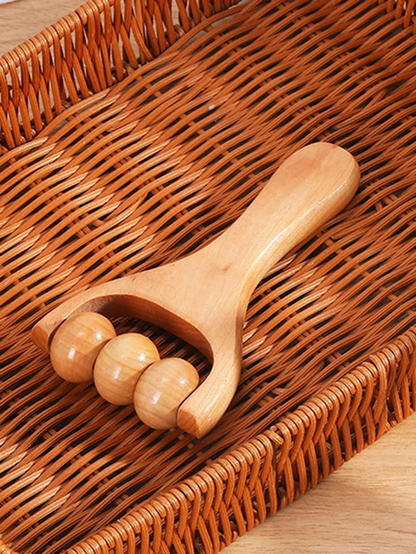 Portable meridian dredging massager, wooden massager, manual roller massage tool