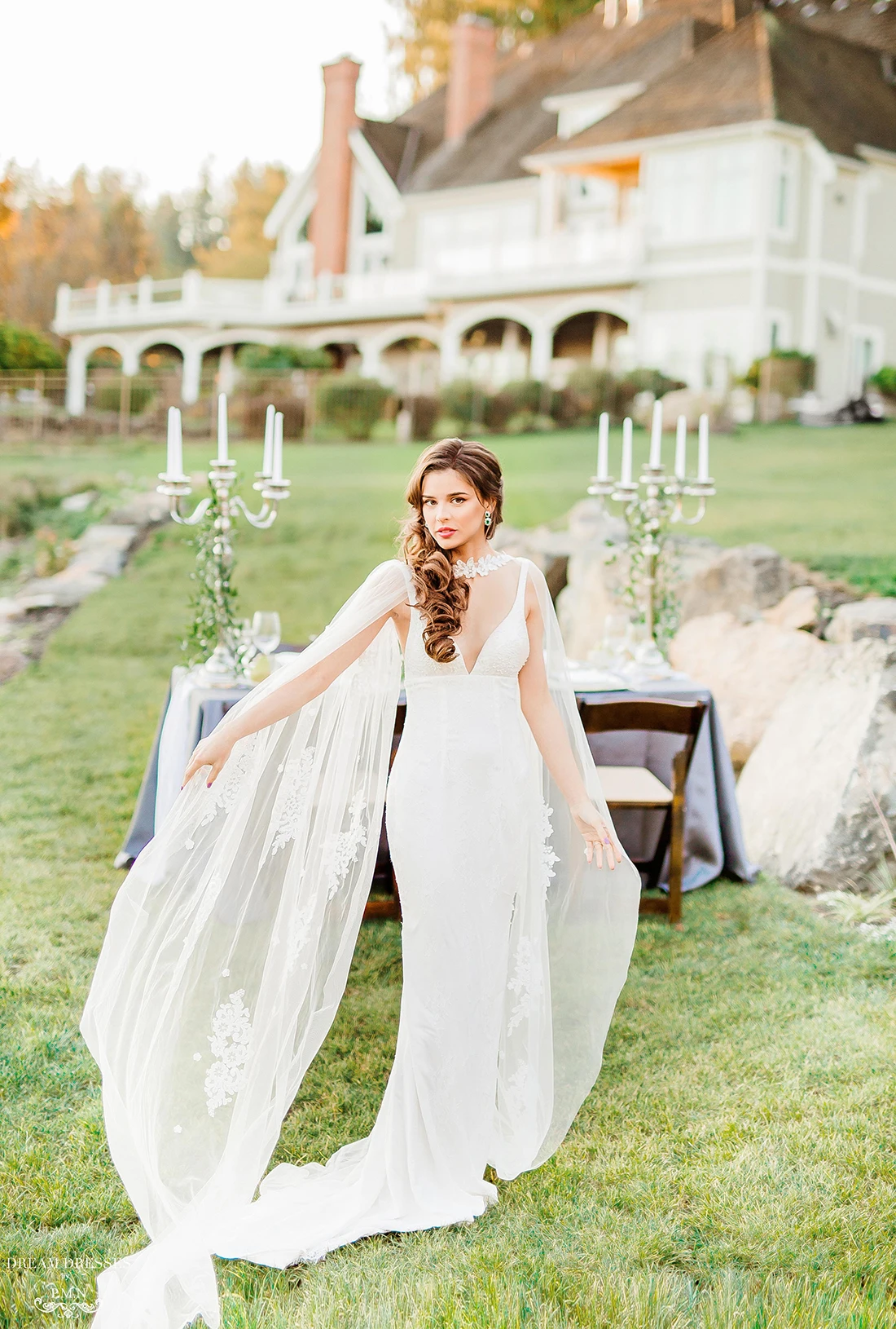 Romantic White Sheer Tulle Bridal Cape with 3D Floral Applique Matching Choker Women Wedding Shoulder Veil Customized P264308