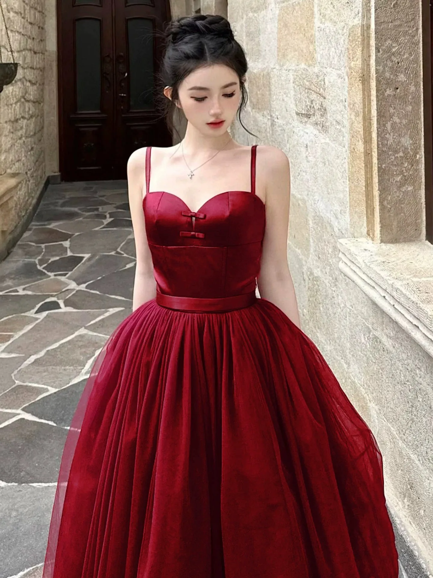 فستان حفلة موسيقية عنابي سباغيتي طول الشاي فستان الحفلات الكرة ثوب سستة / الدانتيل متابعة الظهر فستان الحفلات الصيفية