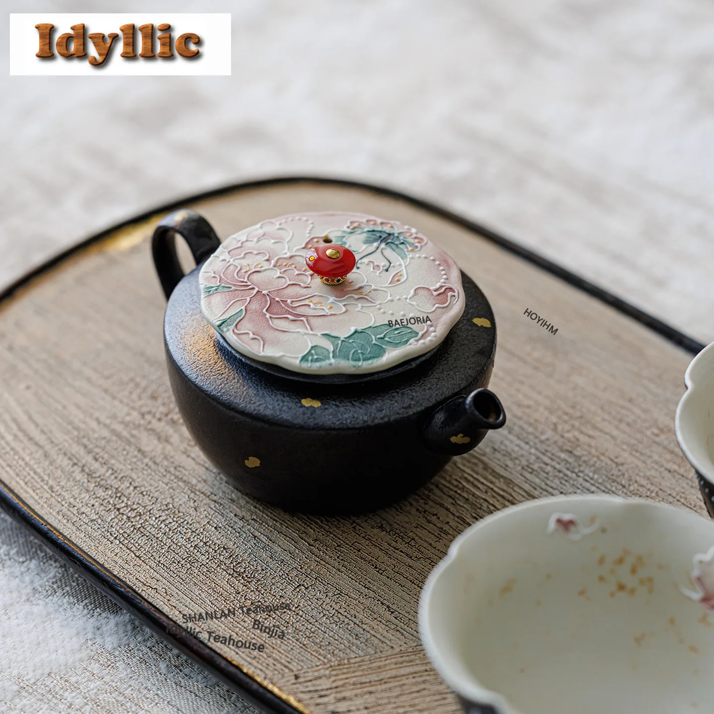 HOYIHM 130ml Ink Rhythm Hand-painted Peony Teapot Vintage Tea Infuser Pot Tea Soaking Kettle With Ball Hole Tea Ceremony Gifts