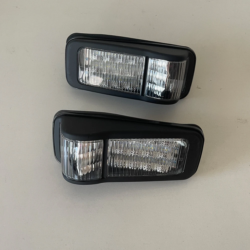 

a pair LED Side Lights Width Lamp 700P Truck for Isuzu ELF 2007- NHR85A NMS5SE NPR75N NPR6WN