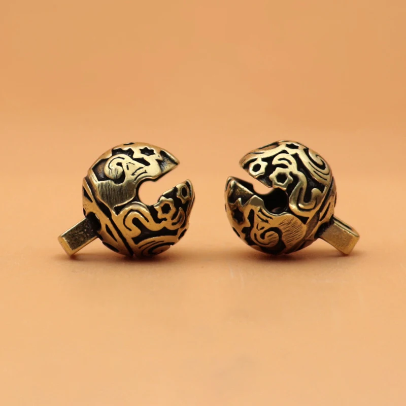 1pcs HOT selling Brass Retro Waist  Accessories Small Bell Car Pendant For Gifts Jewelry Pendant Keychain Pendant Birthday Gift