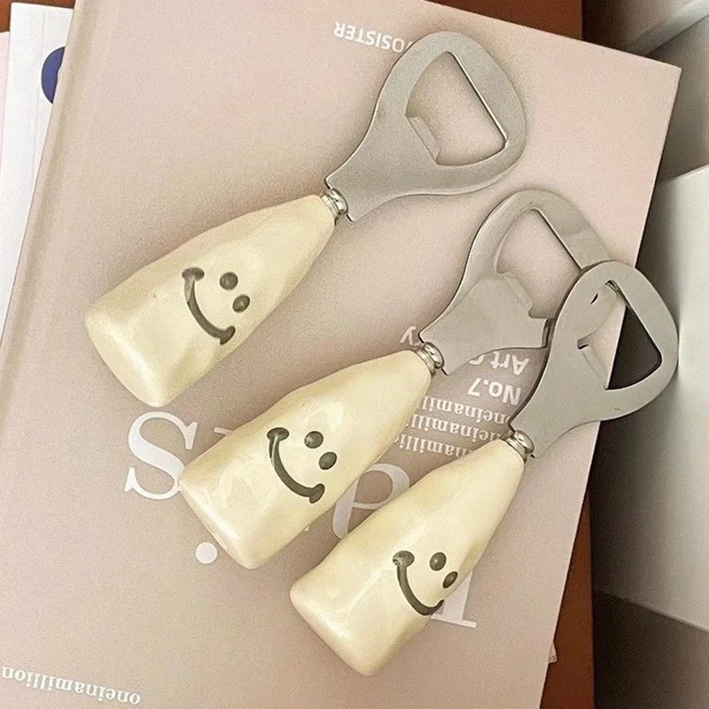

Cute Beer Bottle Opener Smiling Face Ceramic Handle Stand Up Bottle Openers Creative Stainless Steel Cap Kitchen Acceesories