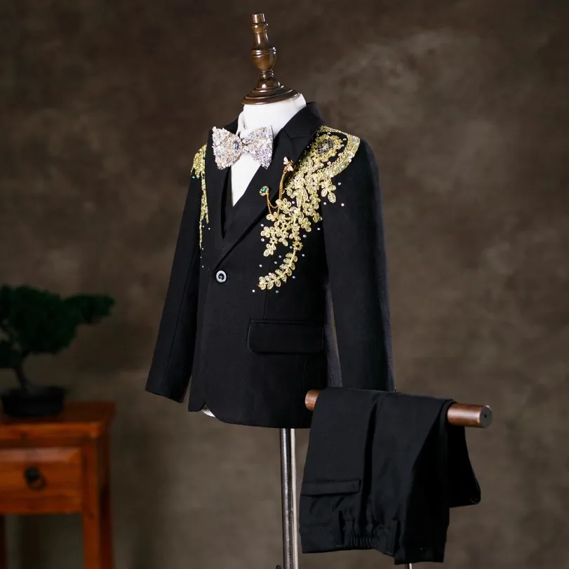 Luxus-Smokinganzug für Jungen, Kinder-Goldspitzen-Stickerei-Blazer, Weste, Hosen-Set, Hochzeitsfeier, Klavier-Auftritts-Kostüm, Anzug A4773 – Detail 3