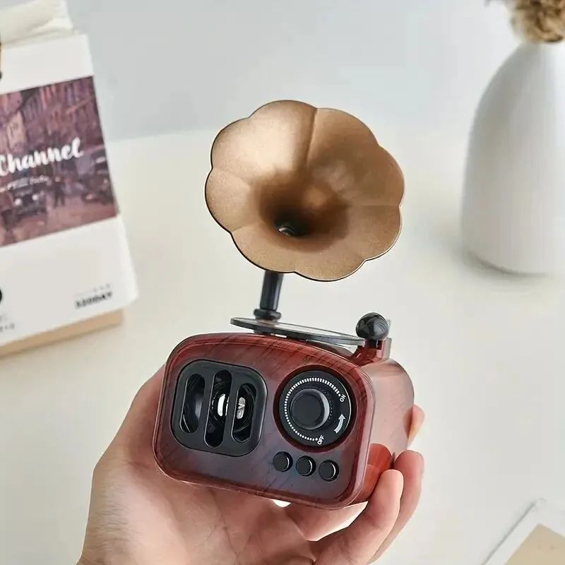 Vintage Gramophone Music Box Home Decoration Photography Props Indoor Artwork Holiday Gift