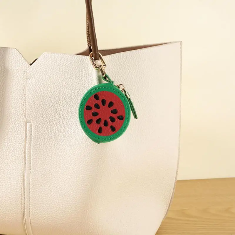 1 Stück Blaubeer-Design Frucht-Charm Münzbörse Niedlicher PU-Leder Anhänger Schlüsselanhänger Kopfhörer-Tasche Mini-Aufbewahrungstasche – Detail 7