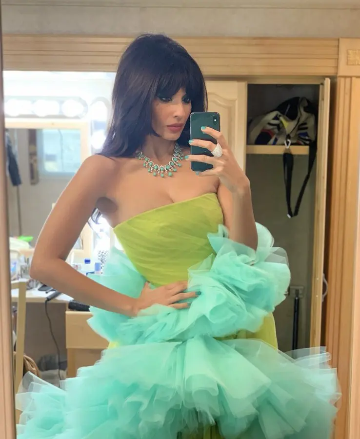 Couture Colorful Neon Green Puffy Tulle Long Formal Dresses With Ruffles Trimmed Deatils Strapless Tutu Tulle Maxi Gowns