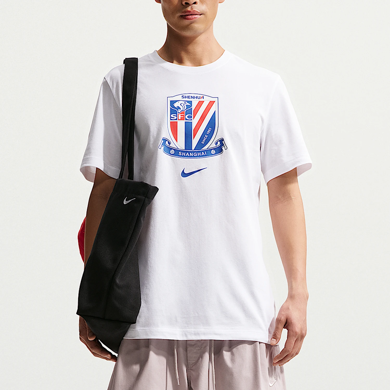 nike-t-shirt-d'ete-authentique-a-col-rond-pour-hommes-simple-doux-a-manches-courtes-pour-le-football-iq0527-100