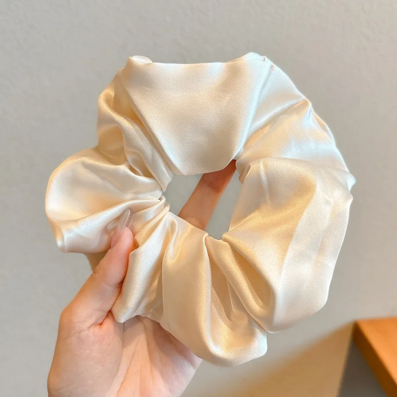 

Korean-Style College Chic Scrunchie, High-End Fabric Lace Hair Tie for Women, Ponytail or Bun, Does Not Damage Hair