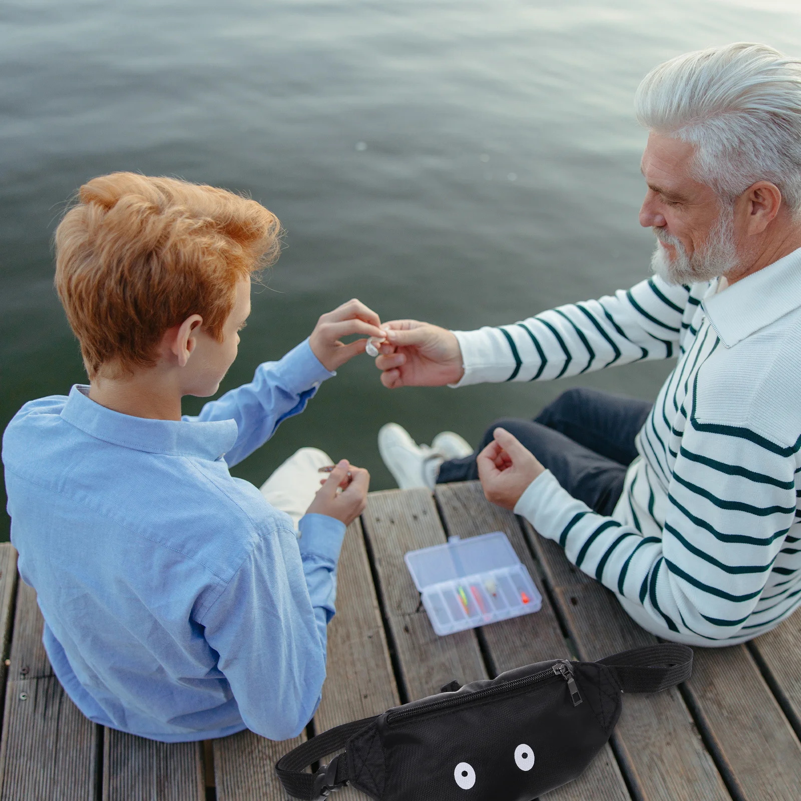 Kids Waist Bag Black Funny Small Eyes Fanny Pack Lightweight Leisure Belt Pouch for Kids Cycling Hiking Festivals