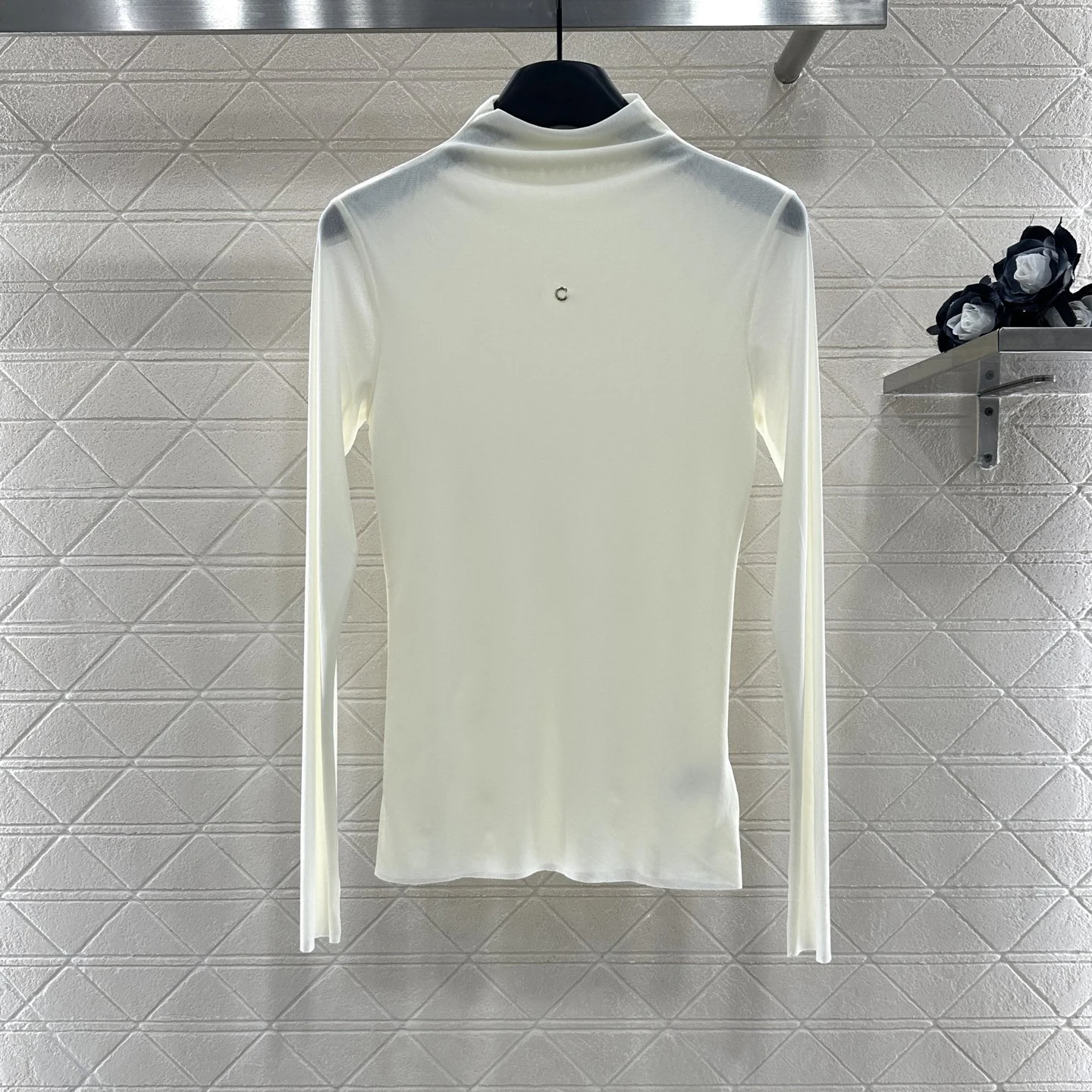 

2025 Autumn High Neck Long Sleeve Mesh Base Layer Top - Slim-Fit Stretch Knit Pullover with Metallic Logo for Women