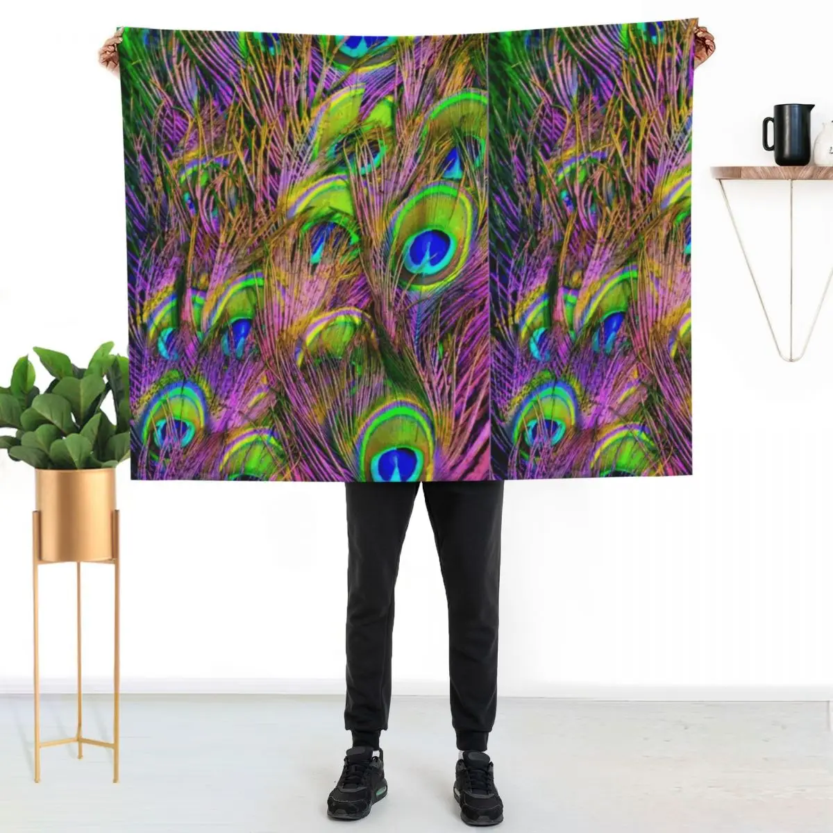 

Beautiful Vivid Peacock Feathers Throw Blanket Multi Purpose Soft Warm Blanket for Home Travel