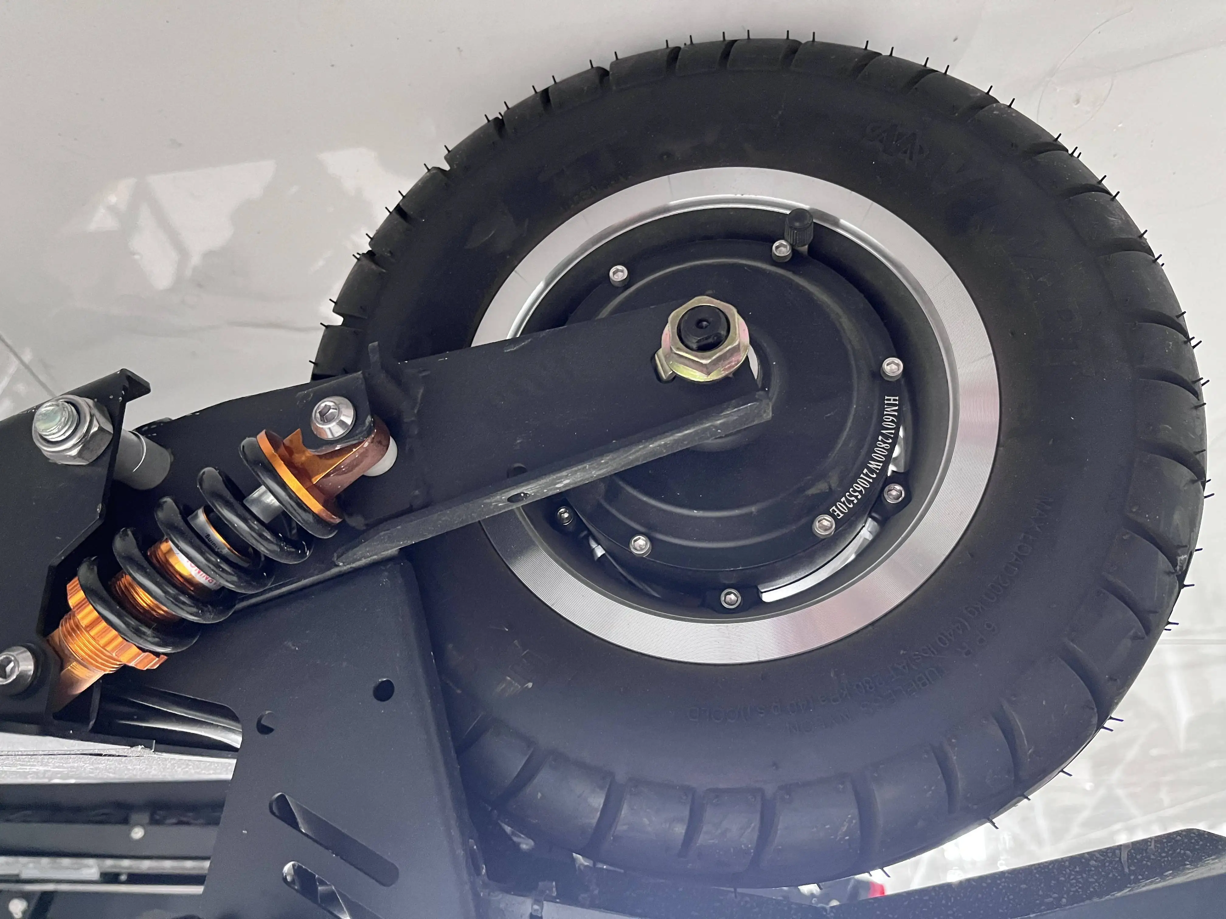 

Лидер продажSplit 1600 Вт 2800 Вт 4000 Вт 5000 Вт двигатель для электрического скутера 45 мм 60 мм 11 дюймов 13/14 дюймов 48 В 60 В 3000 Вт 72 В 5000 Вт бесщеточные трусы