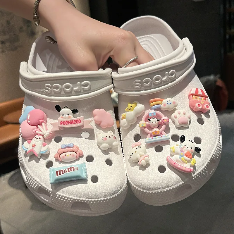 

MINISO Classic Character Shoe Charms Set Pochacco Dog shoe Buckle Clogs Shoes Accessories Girl Sandals Decorative Party Gifts ﻿