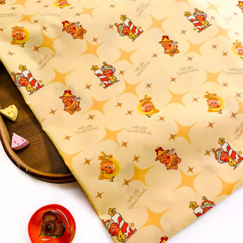 

Yellow printed pure cotton fabric, used for making shirts, dresses, bed sheets, home clothes and other fabrics
