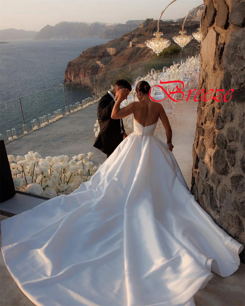 تخصيص جودة عالية فستان الزفاف الساتان الأبيض رائعة حمالة أكمام أثواب الزفاف قطار مصلى فستان عارية الذراعين