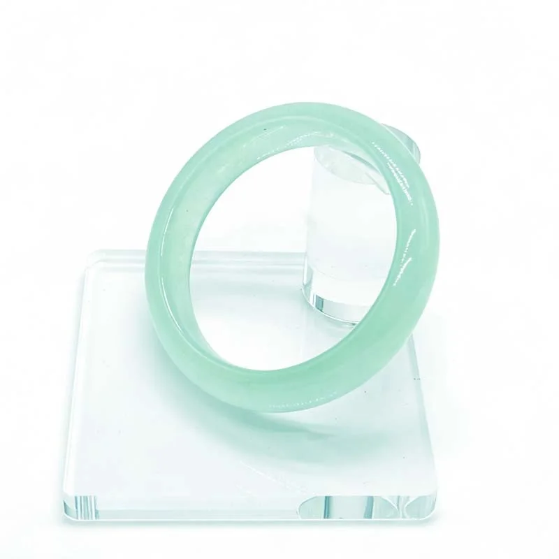 

Elegant Light Green Aventurine Bracelet Natural Jade Bangle for Women Perfect Gift for Mother/Anniversary