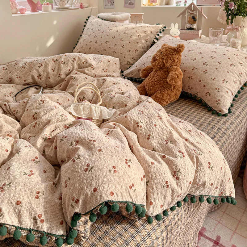 3/4Pcs Cartoon Printed Fur Ball Edge Bedding Set Single Queen King Size Duvet Cover Set Bed Sheet Pillowcases