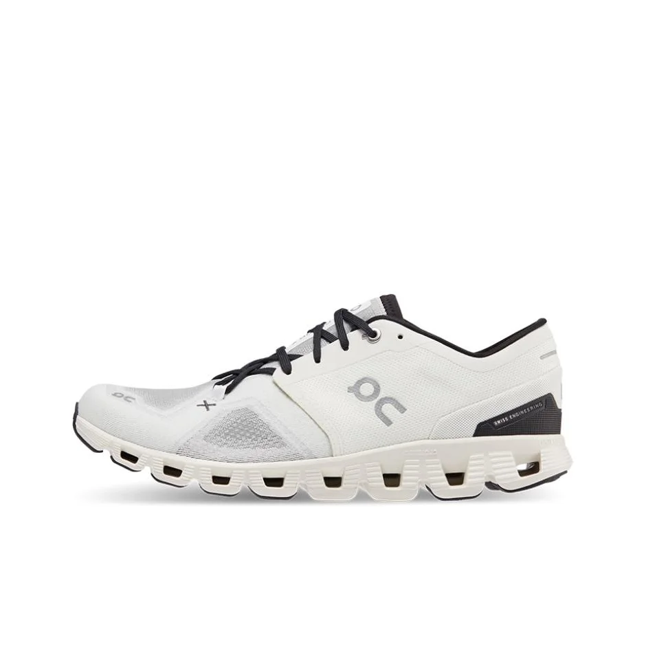 On Running Cloud X 3 Ivory Black 60.98706: Evaluación detallada para corredores exigentes
