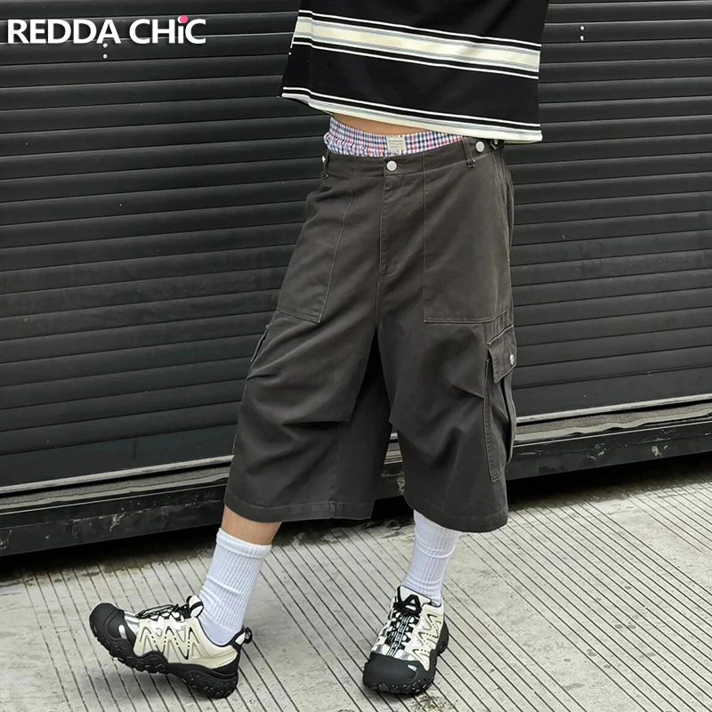 

REDDACHIC Men Pintuck Wide Leg Cargo Pants Big Pockets Adjustable Low Waist Baggy Jeans Jorts Casual Vintage Hiphop Streetwear