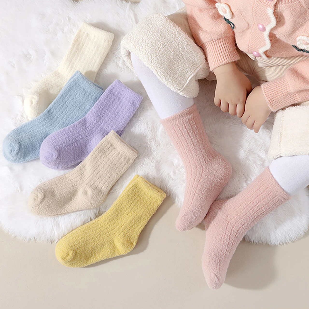

4 пары однотонных детских плюшевых носков, зимние теплые носки средней длины, От 2 до 13 лет, антихолодная термообувь для мальчиков и девочек, детские бархатные носки