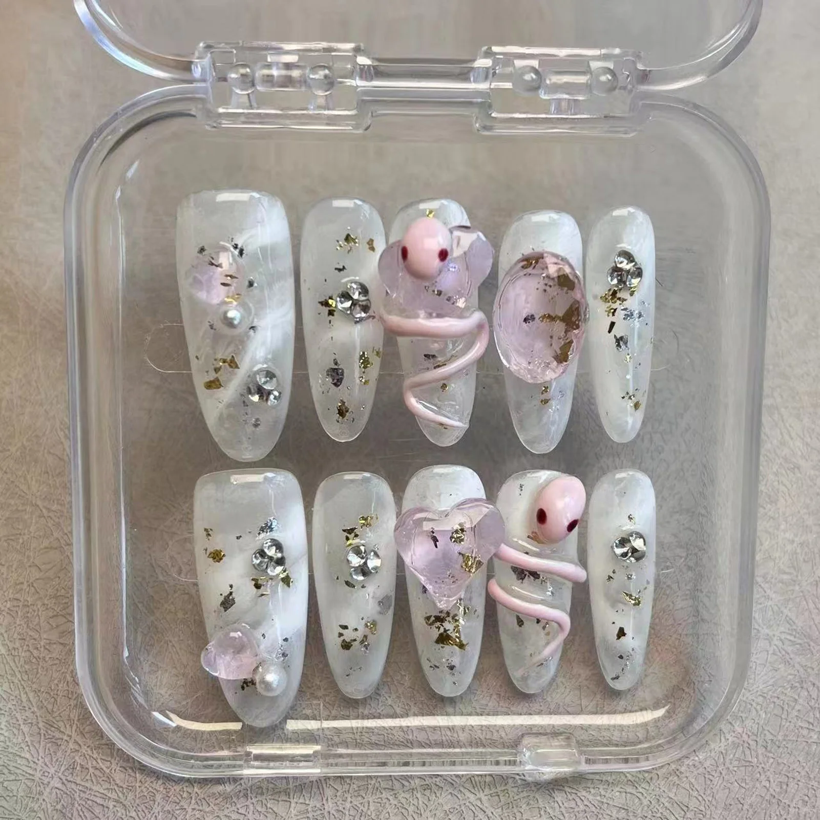 White Fake Nails with Pink Snake Decor Resin Material Zero Pressure on Nail Bed for Stage Performance Wear