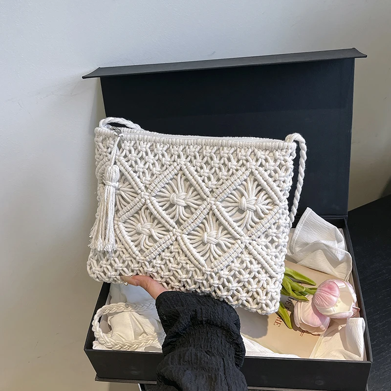 حقائب كتف منسوجة غير رسمية عالية الجودة حقيبة يد شعبية ريترو للنساء 2025 حقائب كتف شبابية جديدة على الطراز الغربي