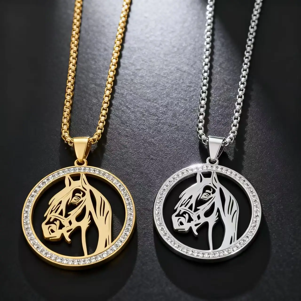 

HNSP Luxury Stainless Steel Rhinestone Zodiac Horse Pendant Necklace For Women Men Jewelry